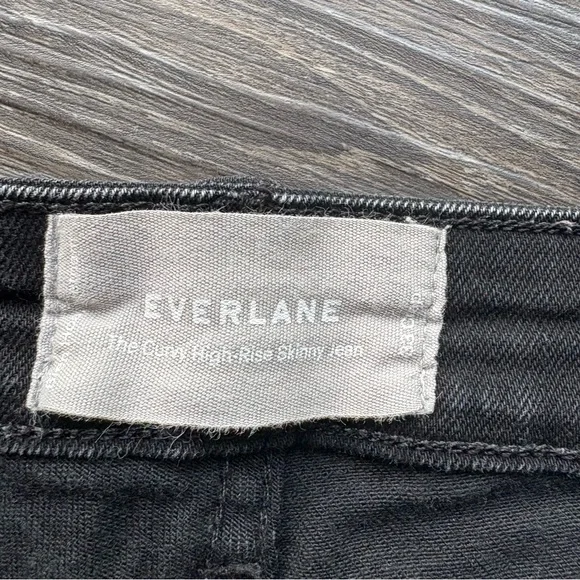 Everlane High Rise Curvy Skinny Jeans, black denim, size 33 crop - Picture 3 of 8